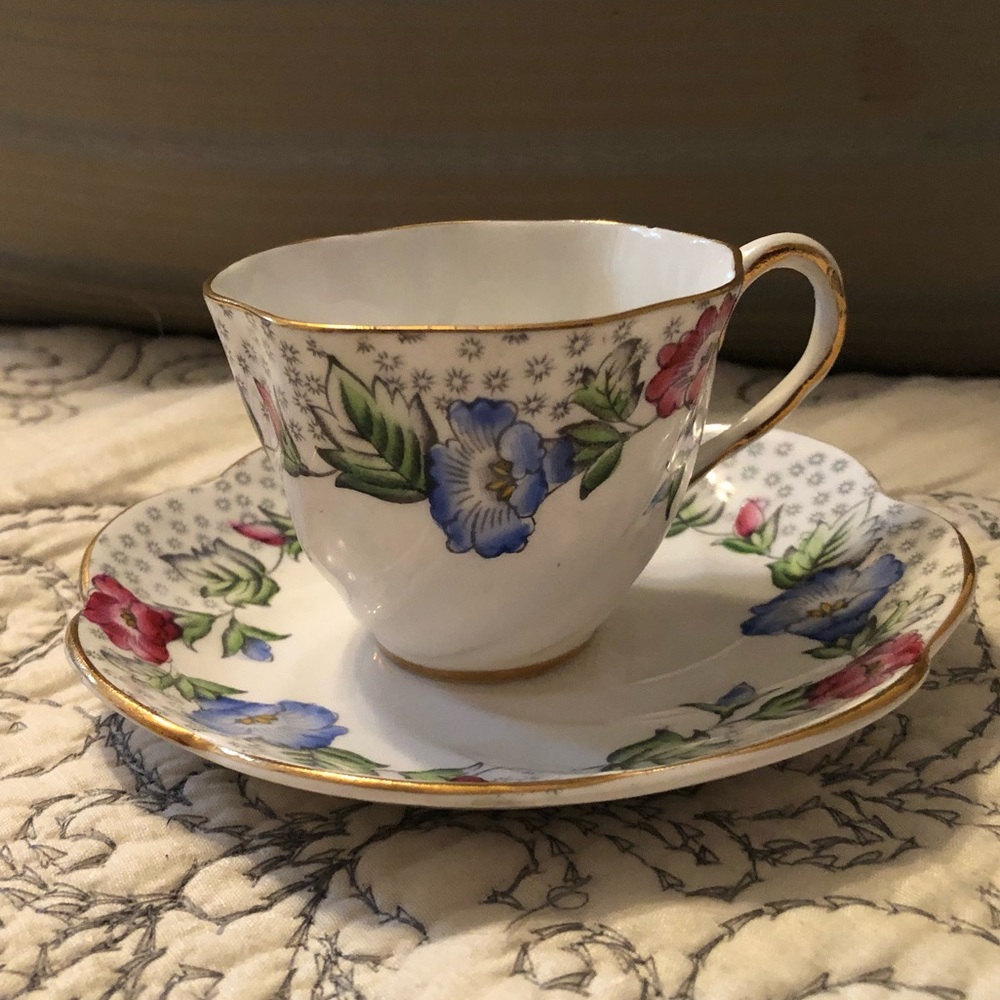 VINTAGE TEA CUP AND SAUCER